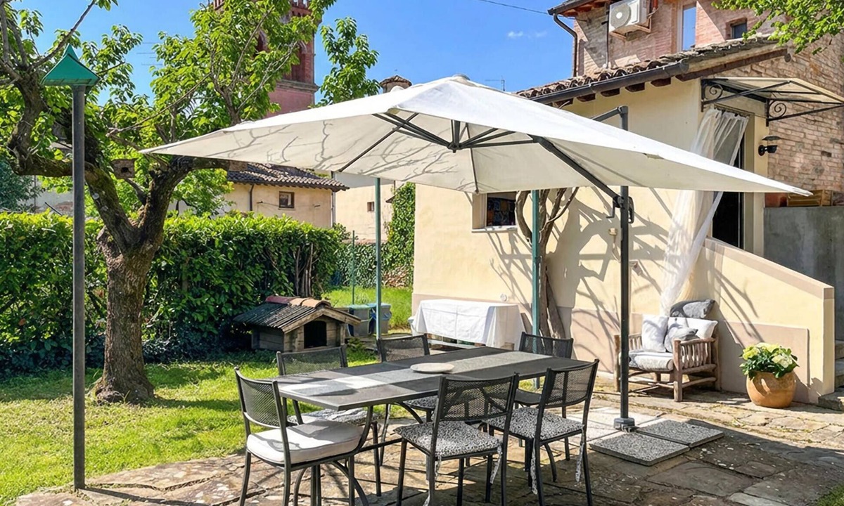 Sansepolcro House | 1 bedroom awesome home in Sansepolcro