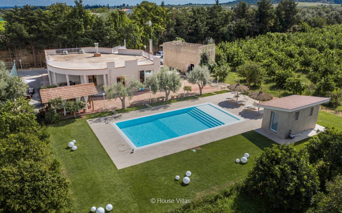 Syracuse Villa | 140 m² Villa ∙ 3 bedrooms ∙ 8 guests