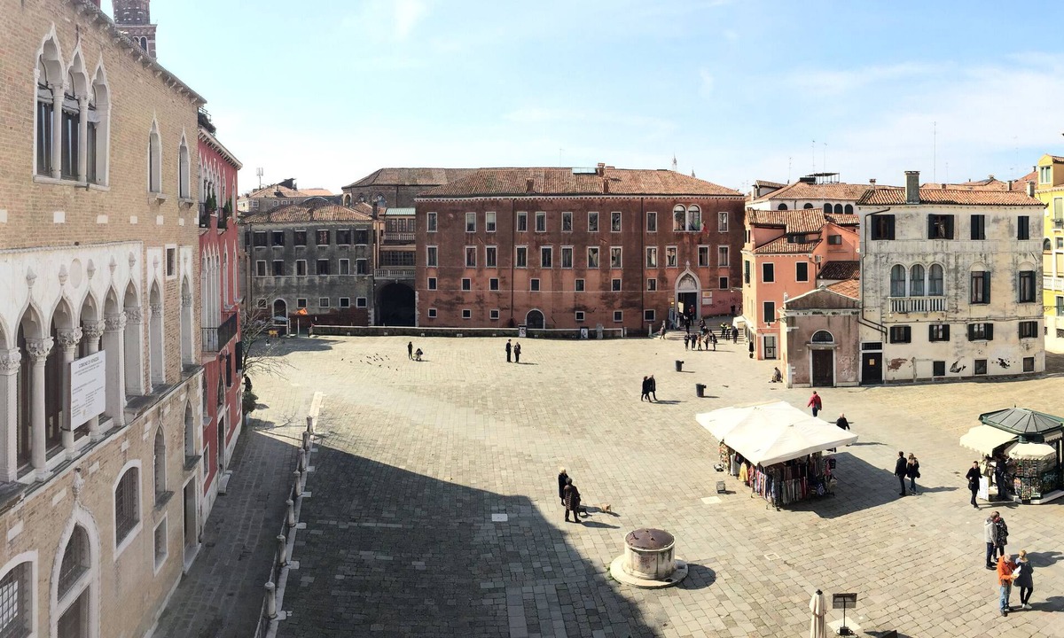 San Marco Apartment | 160 square meters in the historic center, a stone's throw from Piazza San Marco