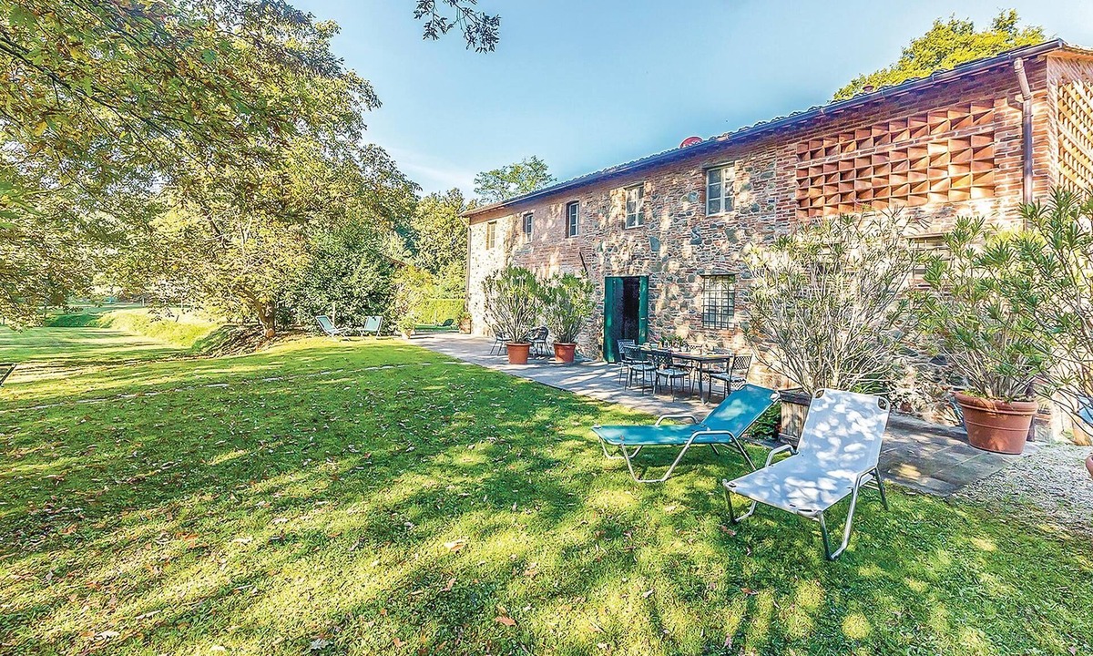 Capannori Apartment | 2 bedroom gorgeous apartment in Gragnano LU