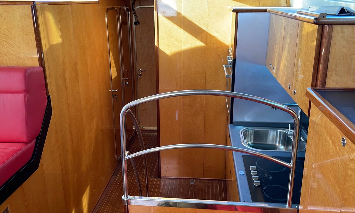 Quartiere XXXIII Lido di Ostia Ponente Boat Rental | 2 Bedroom Houseboat in Lido di Ostia