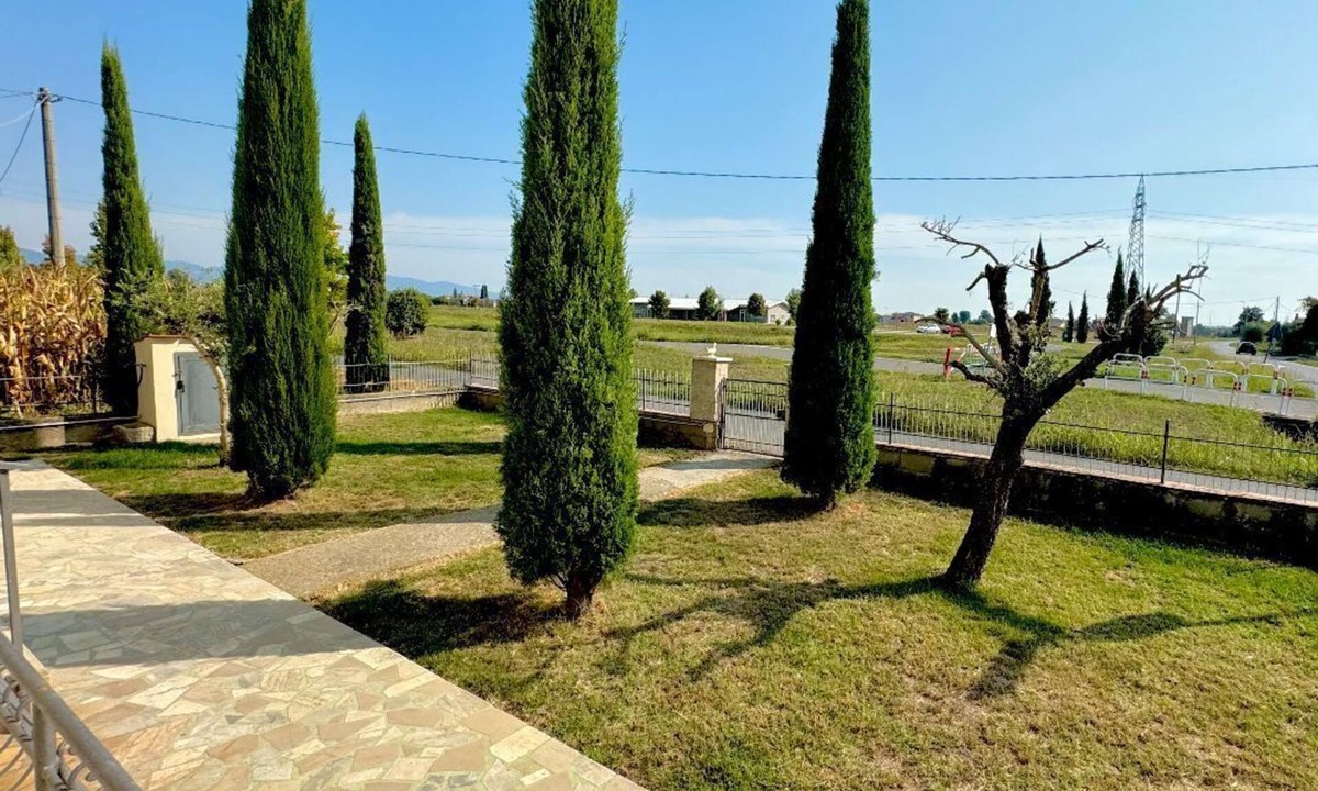 Ponte Buggianese House | 2 bedroom private vacation home in tuscany