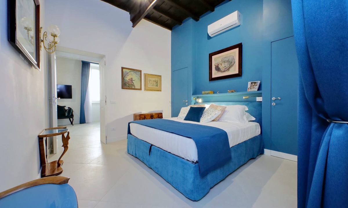 Rione IV Campo Marzio Apartment | 2 steps from the Spanish Steps