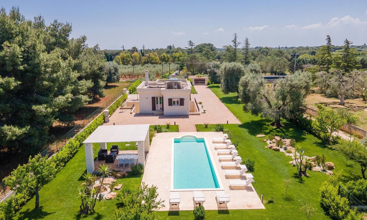 San Vito dei Normanni Villa | 2921 Villa La Seta by Perle di Puglia