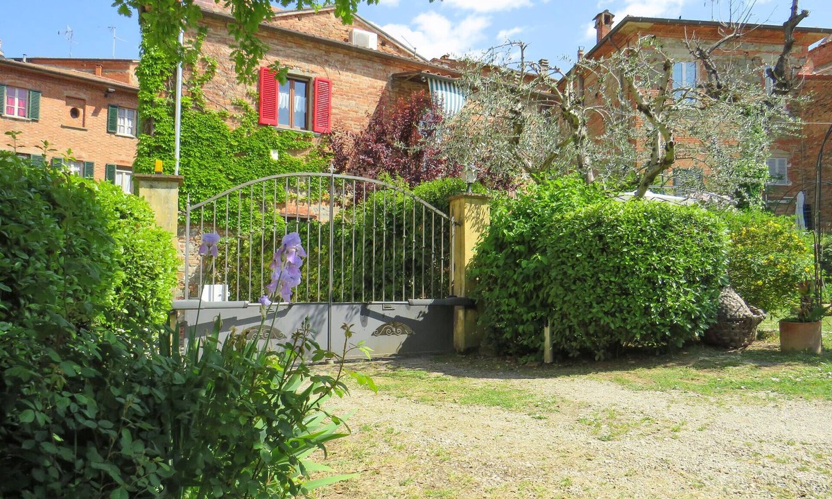 Pozzo House | 3 bedroom awesome home in Località Pozzo, Arezzo