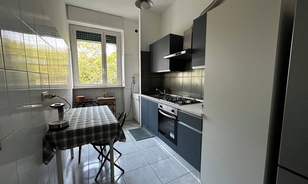 Parioli Bed & Breakfast | 3-bedroom bed & breakfast in perfect Roma with WiFi, AC