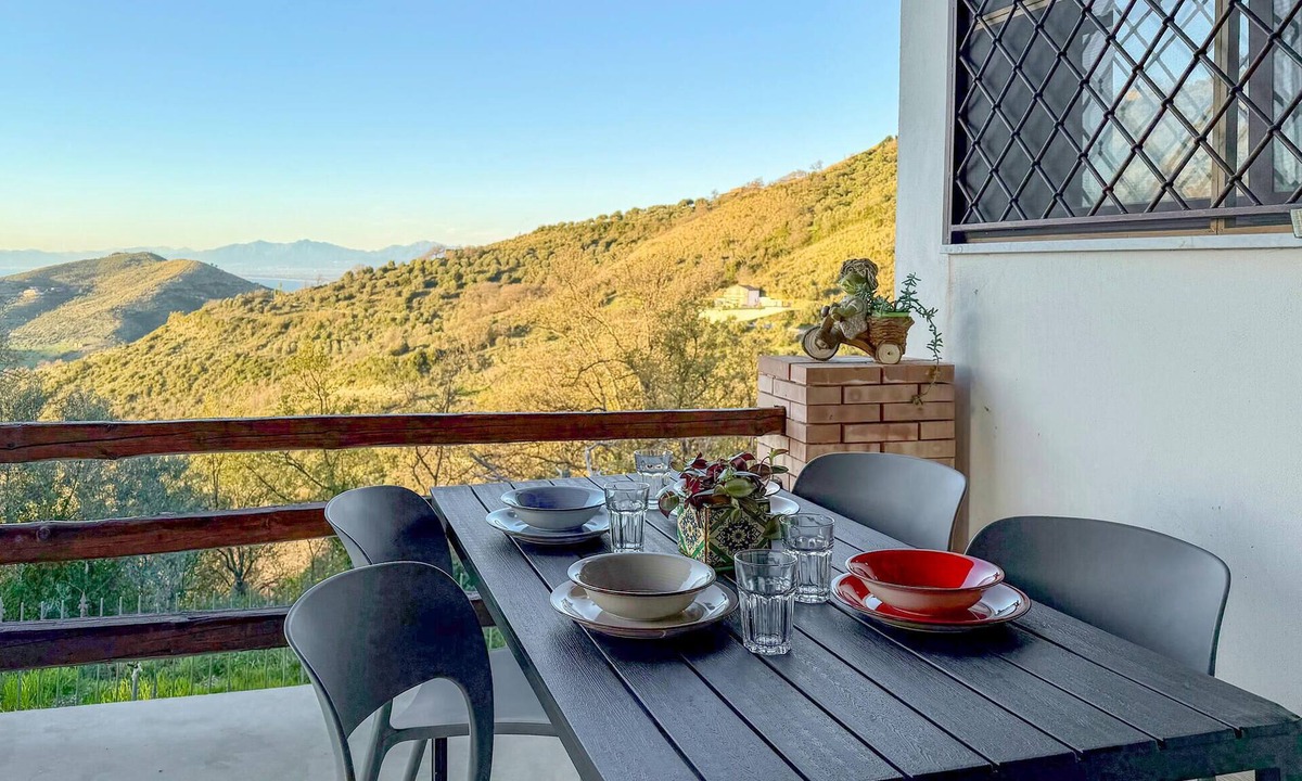 Laureana Cilento Apartment | 3 bedroom stunning apartment in Laureana Cilento