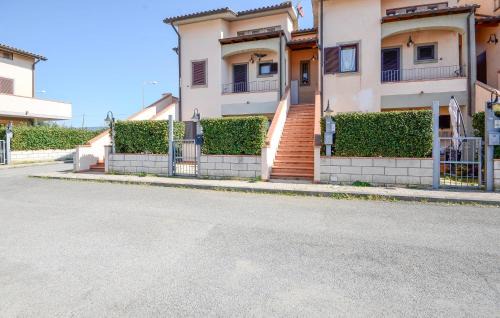 Pomonte Apartment | 3 Bedroom Stunning Apartment In Pomonte