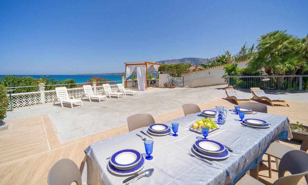 Trappeto Apartment | 3 bedroom stunning apartment in Trappeto