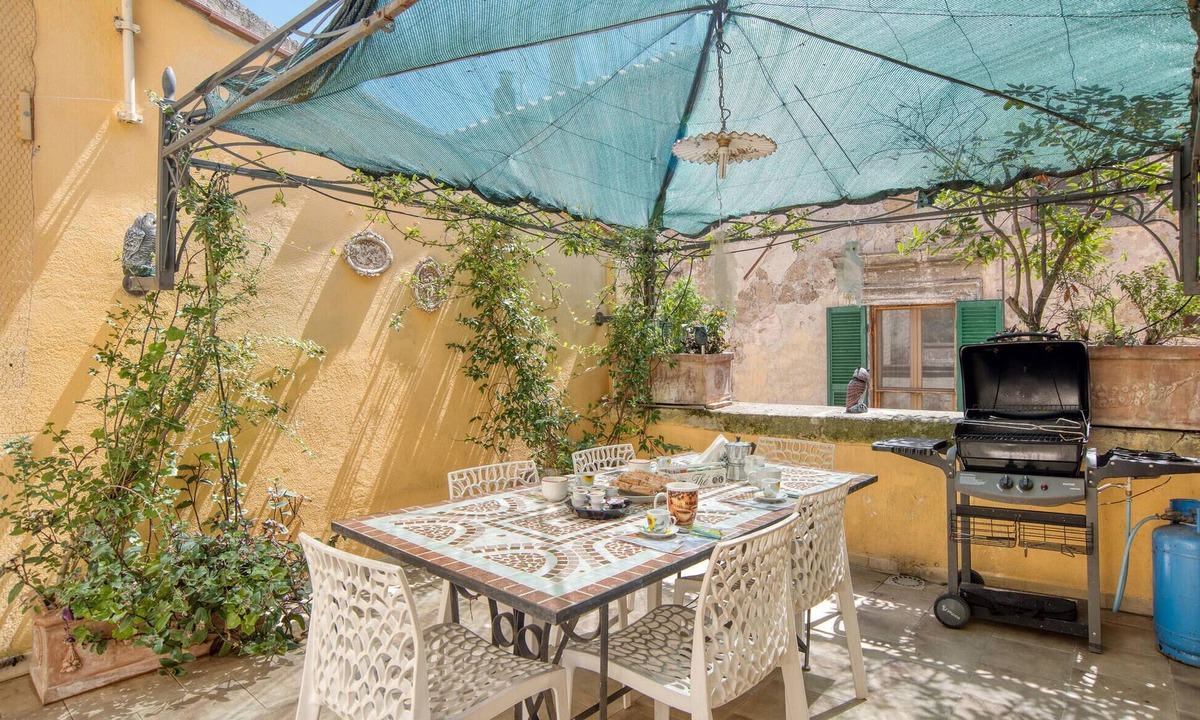 Canino Apartment | 3 bedroom stunning apartment in Canino