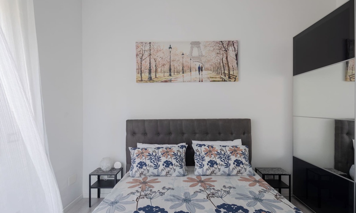 Quartiere XXIII Alessandrino Apartment | 45 sqm apartment, Metro C Alessandrino, A/C, Wi-Fi