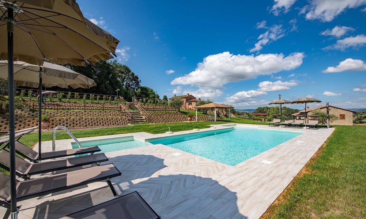 Cignano House | 7-BR villa with private pool set in a beautiful spot of the Tuscan countryside