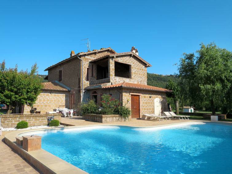 Montefiascone House | 75 m² Farmhouse ∙ 3 bedrooms ∙ 6 guests