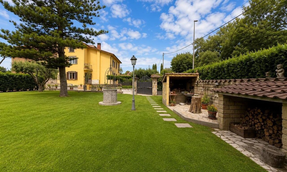 Zona XXX Castel Fusano Bed & Breakfast | A 5-minute drive from Ostia, nestled in the beautiful setting of a pine forest—a family-friendly villa.