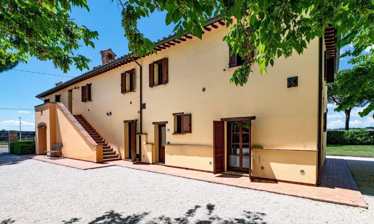 San Martino in Campo Apartment | A charming 65 sqm apartment, ideal for four people, located on the first floor of a building without an elevator.The apartment is located in a charming Umbrian-style farmhouse, with ample green space, relaxation areas, and a shared swimming pool. Its loc