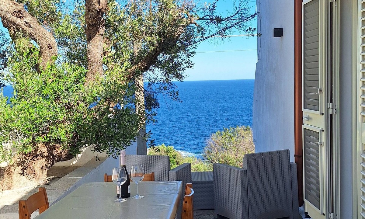Marina di Novaglie House | A-MARE Holiday House