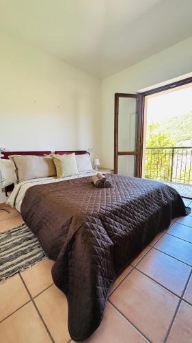 Fiuggi Apartment | Accogliente Appartamento con Balcone Panoramico Fino a 3 Persone, Vicino al Centro Storico