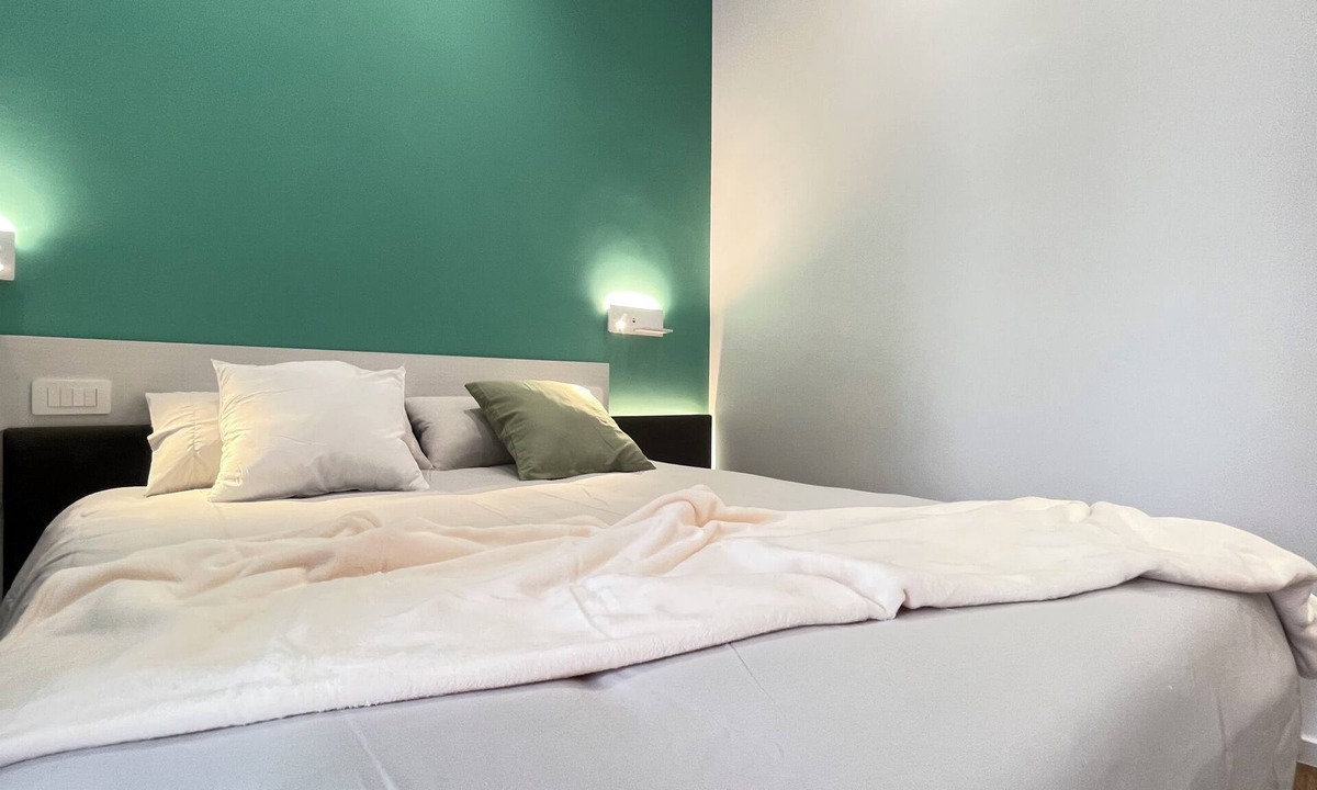 Mola di Bari House | Accommodation of Heroes - Suite with Balcony
