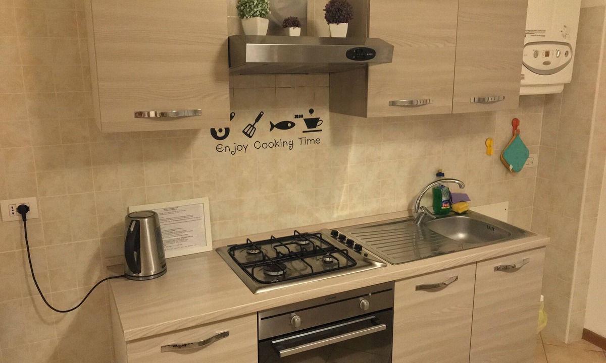 Bolognina Apartment | Aduepassidallafiera, apartment near the fair and Bologna.
