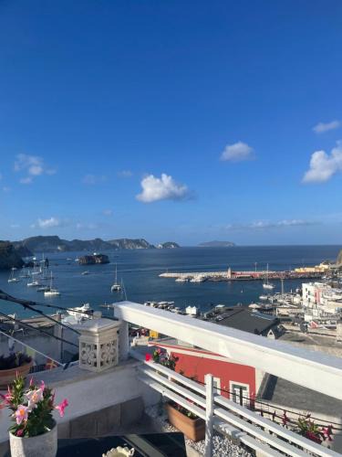 Ponza Apartment | Agenzia Isotur Petalo di Rosa