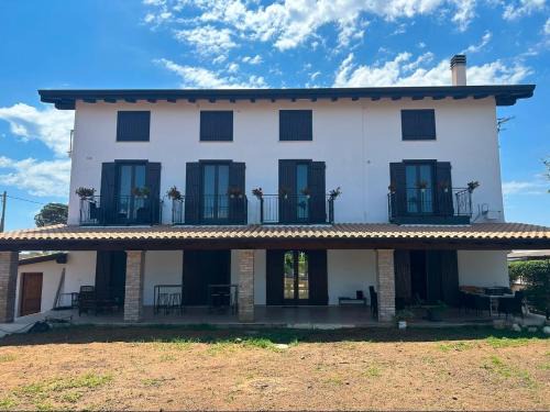 Latina Lido Bed & Breakfast | Agriturismo BallaCoiLupi