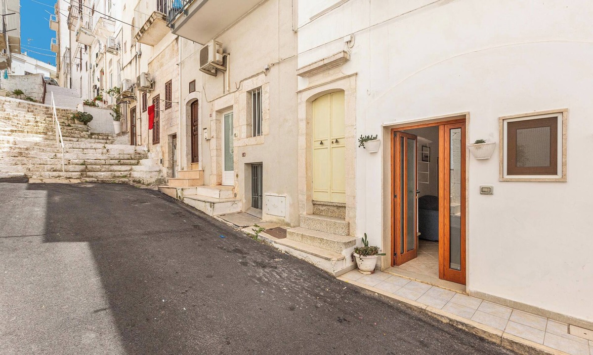 Ostuni House | Alcova Barone by BarbarHouse