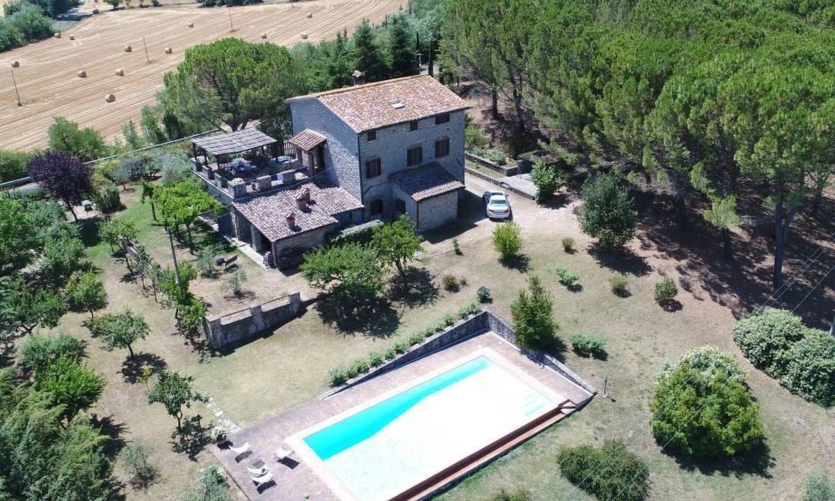 San Venanzo House | Altes Haus in Rotecastello mit großem Pool by Interhome