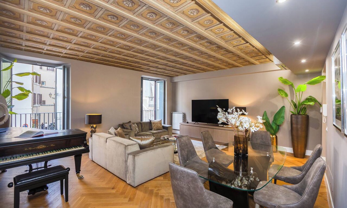 Rione VIII Sant'Eustachio Apartment | Amazing 3-Bedrooms Pantheon
