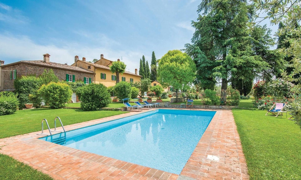 Monte San Savino House | Amazing home in Monte S. Savino (AR) with outdoor swimming pool