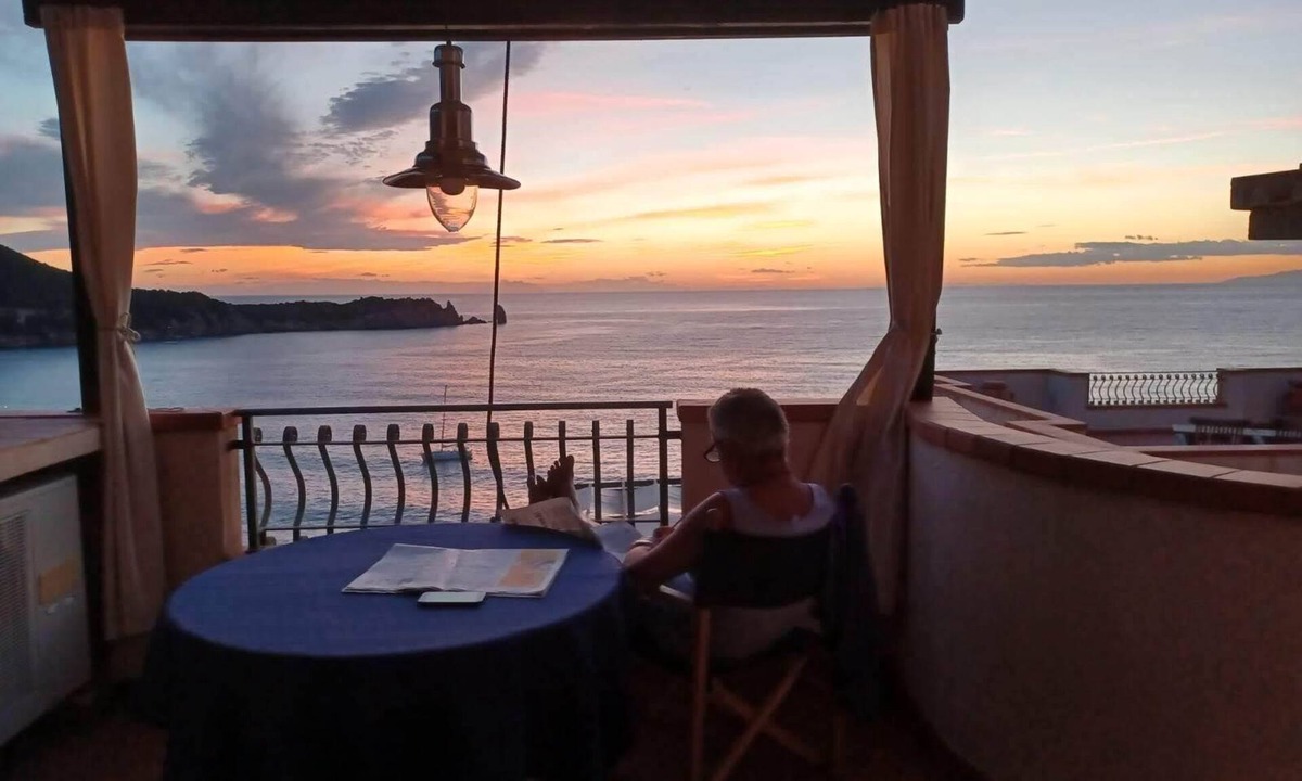 Isola del Giglio Apartment | Andrew's House