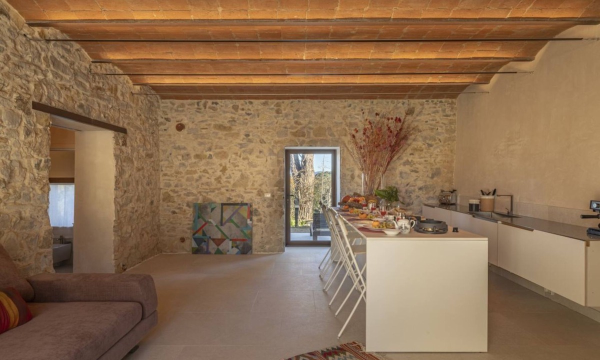 Suvereto Apartment | Antenata | Tuscan farmhouse apartment with pool and nature views