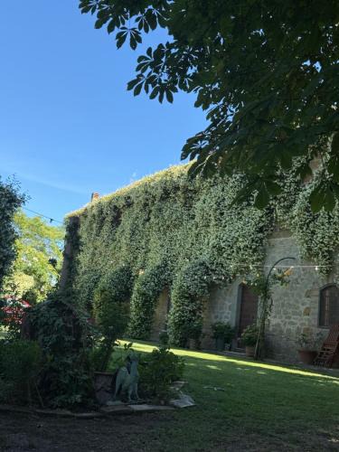 Bomarzo Villa | antica Villa con Giardino