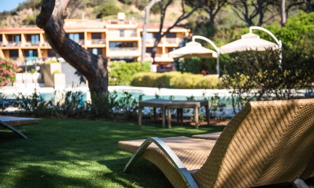 Roccamare Apartment | Apartment mit Pool in Strandnähe