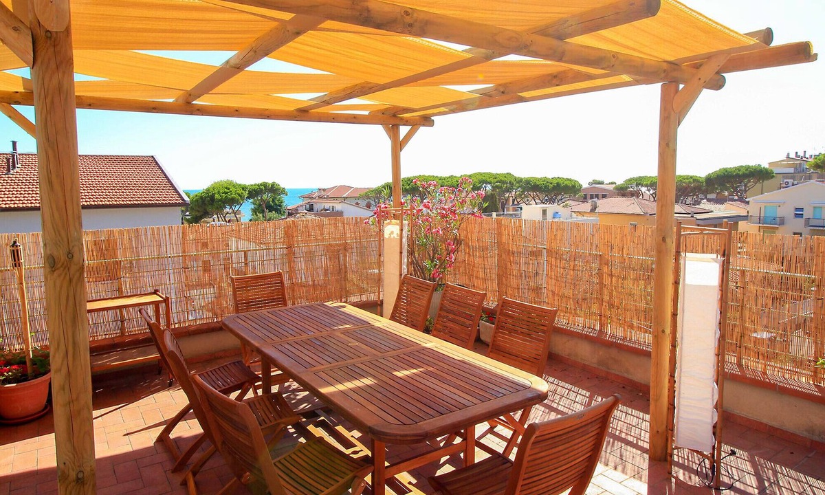 Castiglione della Pescaia Apartment | Apartment Anna 100 m from the sea