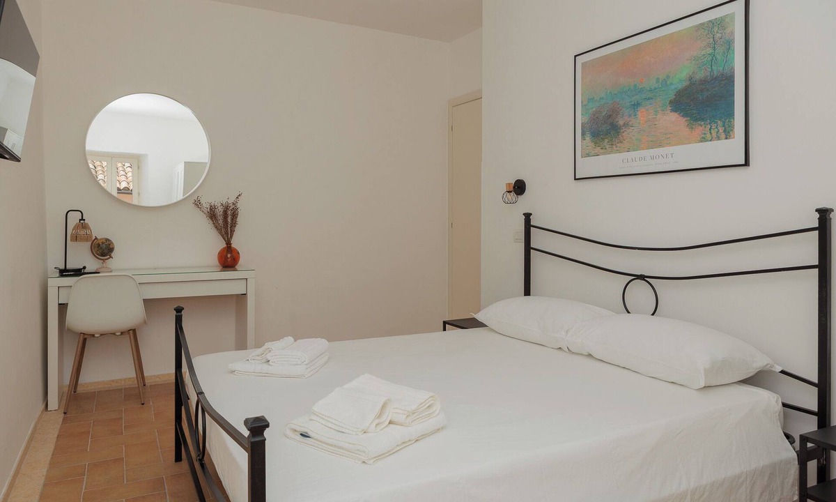 Sant'Anatolia di Narco Apartment | Apartment 2 – Claude Monet | Quiet Stay in Umbria