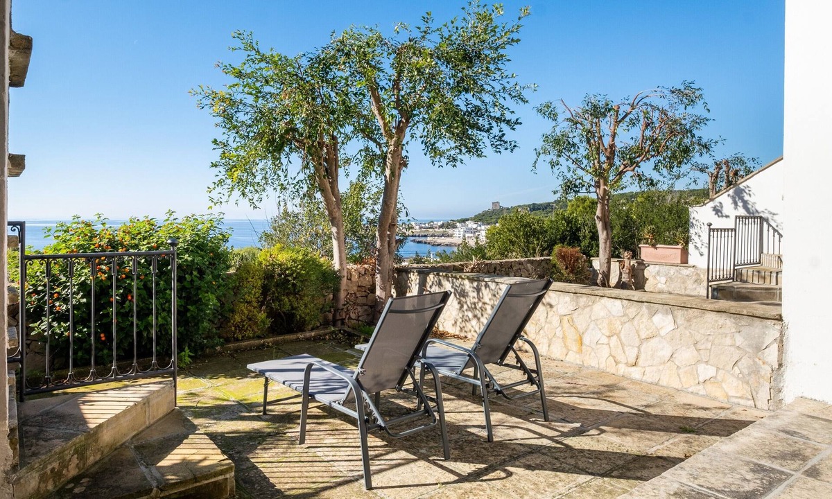 Santa Caterina Apartment | Apartment 'Cala D'Aspide - Apt 3' with Sea View, Wi-Fi and Air Conditioning
