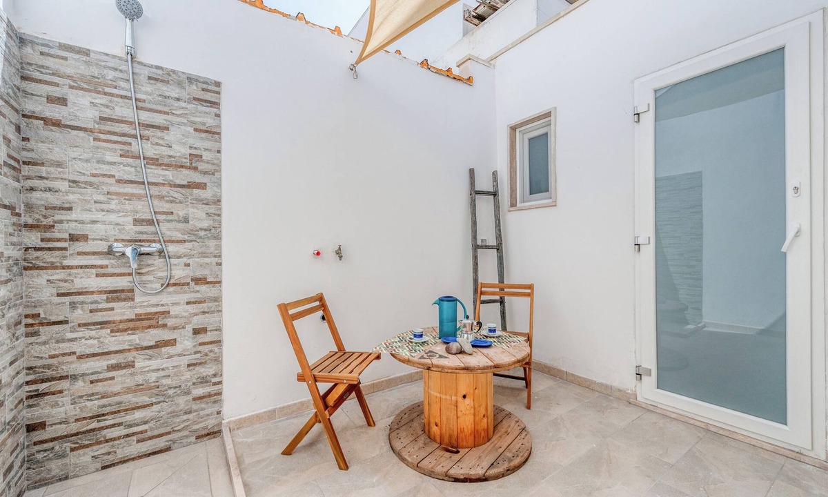 Torre San Gennaro Apartment | Apartment '2' with Private Terrace and Air Conditioning