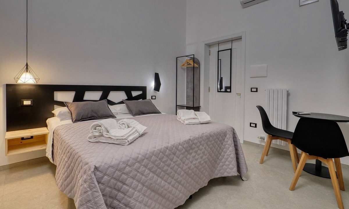 Cavallino House | Apartment 'Agrù - Salento Garden Stay - Cedra' with Shared Terrace, Wi-Fi and Air Conditioning