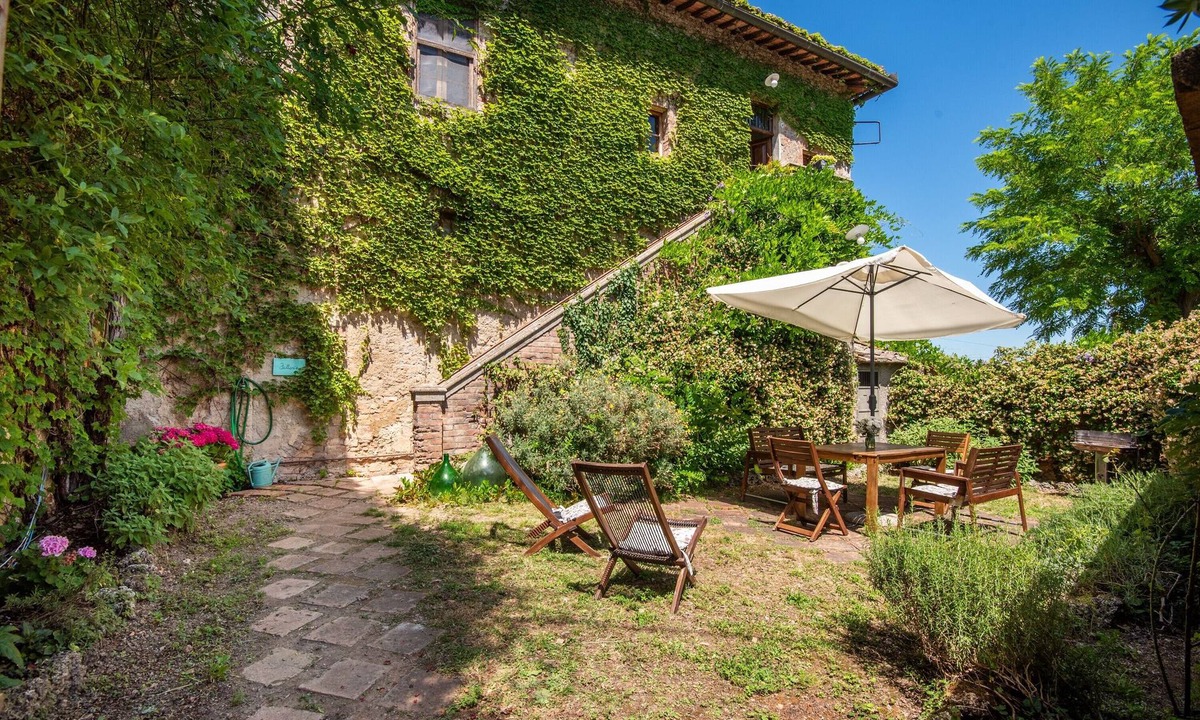 Monteriggioni Apartment | Apartment at Tenuta Bichi Borghesi Farm