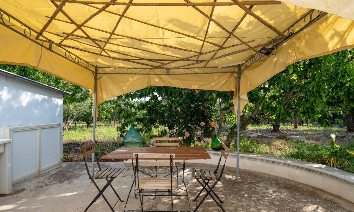 L'Assunta Apartment | Apartment 'Gelso' with Shared Pool, Private Terrace and Wi-Fi