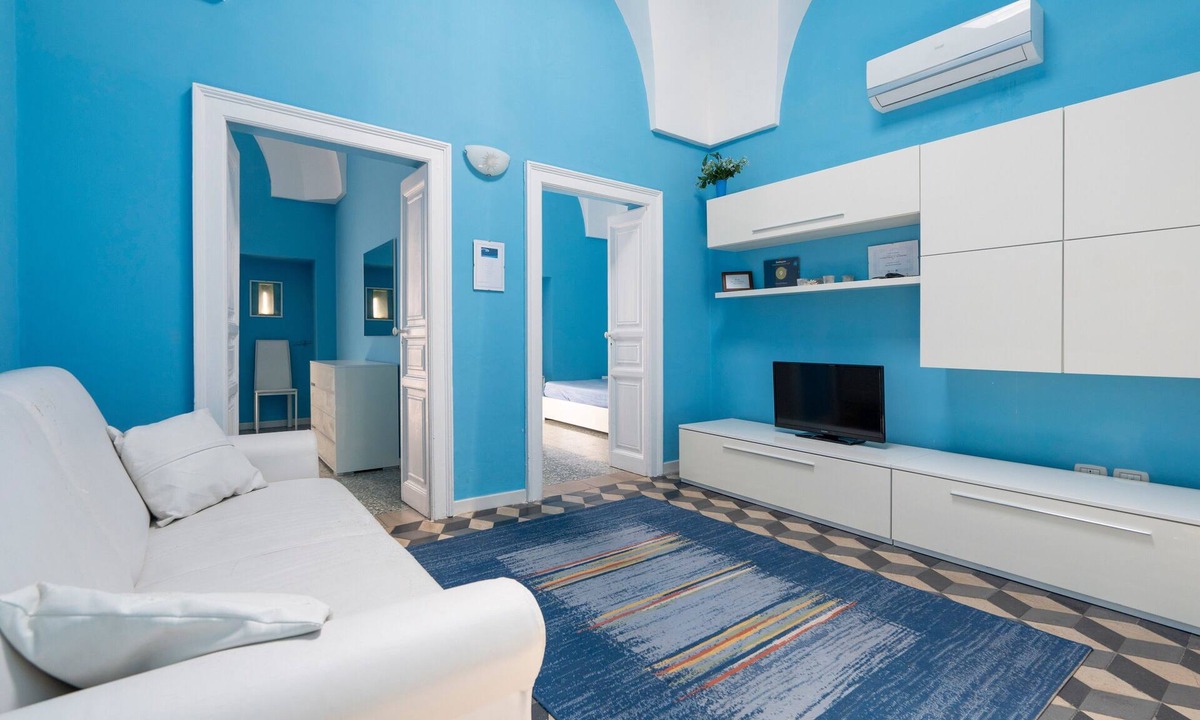 Ostuni Apartment | Apartment 'I Cieli Di Ostuni' with Balcony, Wi-Fi and Air Conditioning