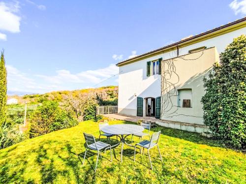 Scansano Apartment | Apartment Il Giardino by Interhome