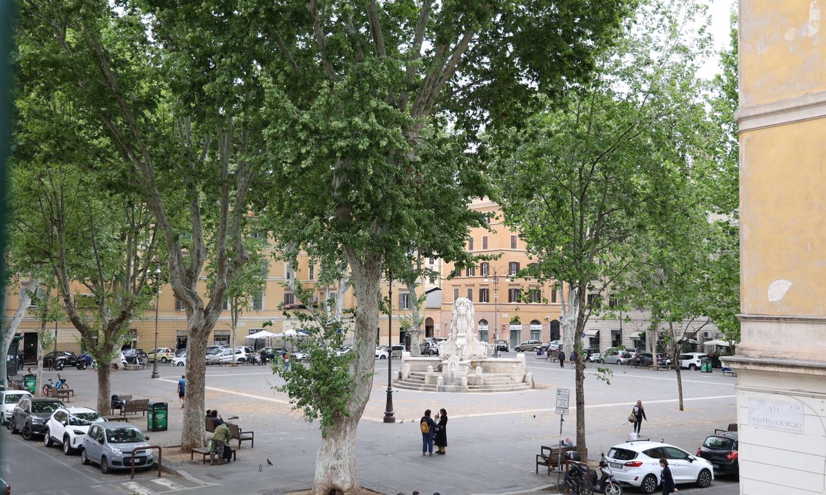 Testaccio Apartment | APARTMENT IN TESTACCIO SQUARE