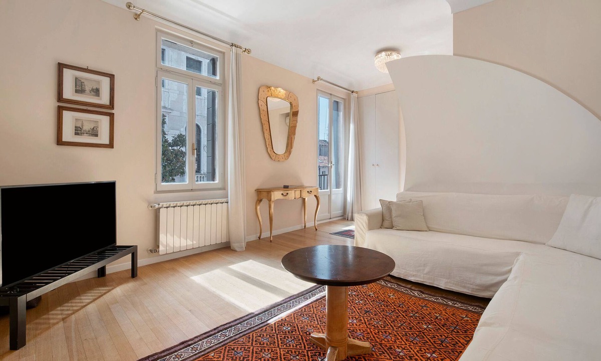 San Polo Apartment | Apartment 'Luxury Home' with Sea View, Wi-Fi and Air Conditioning