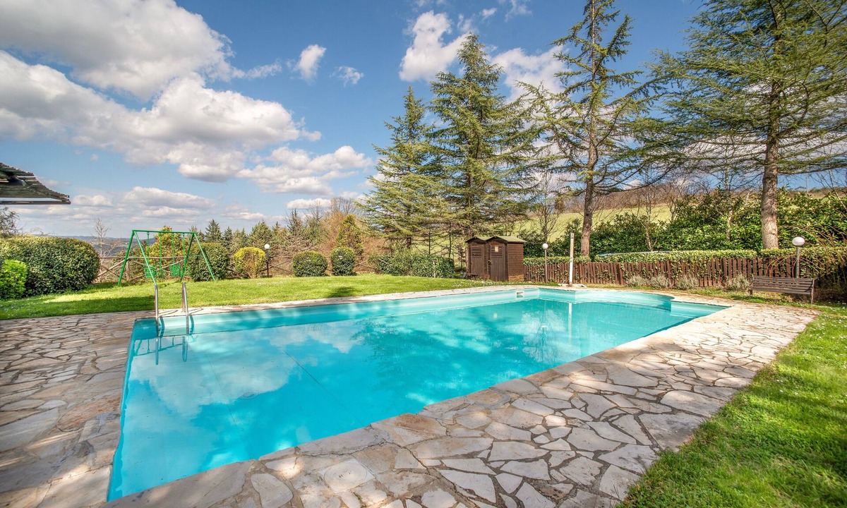 Umbertide House | Apartment 'Magnolia Antico Casale '700' with Shared Pool and Wi-Fi