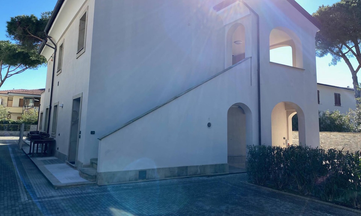 Marina di Campo Apartment | Apartment 'Montecristo 2' Near the Beach with Wi-Fi, A/C & Terrace