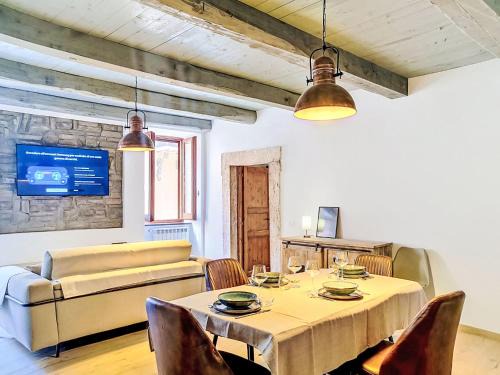 Monterotondo Apartment | Apartment Novecento by Interhome