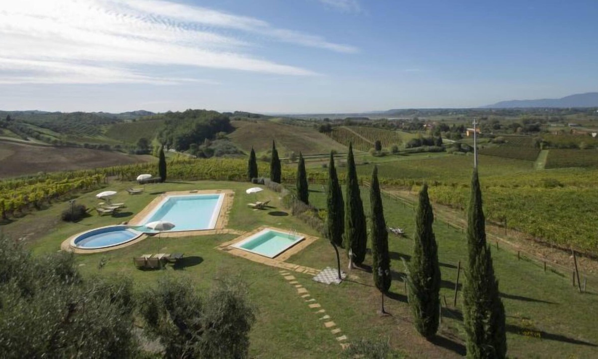 Stabbia Apartment | Apartment Primula in Cerreto Guidi - 4 persons, 2 bedrooms