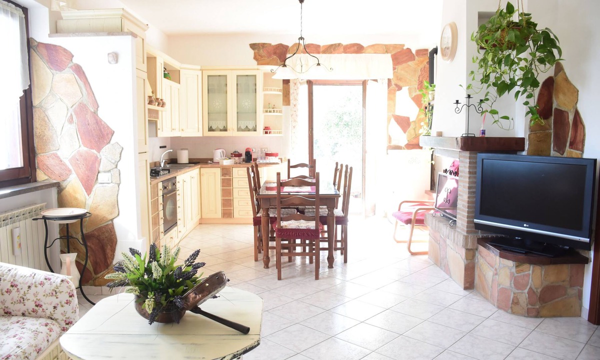 Vitorchiano Apartment | Apartment with parking 5 minutes from the Terme dei Papi in Viterbo