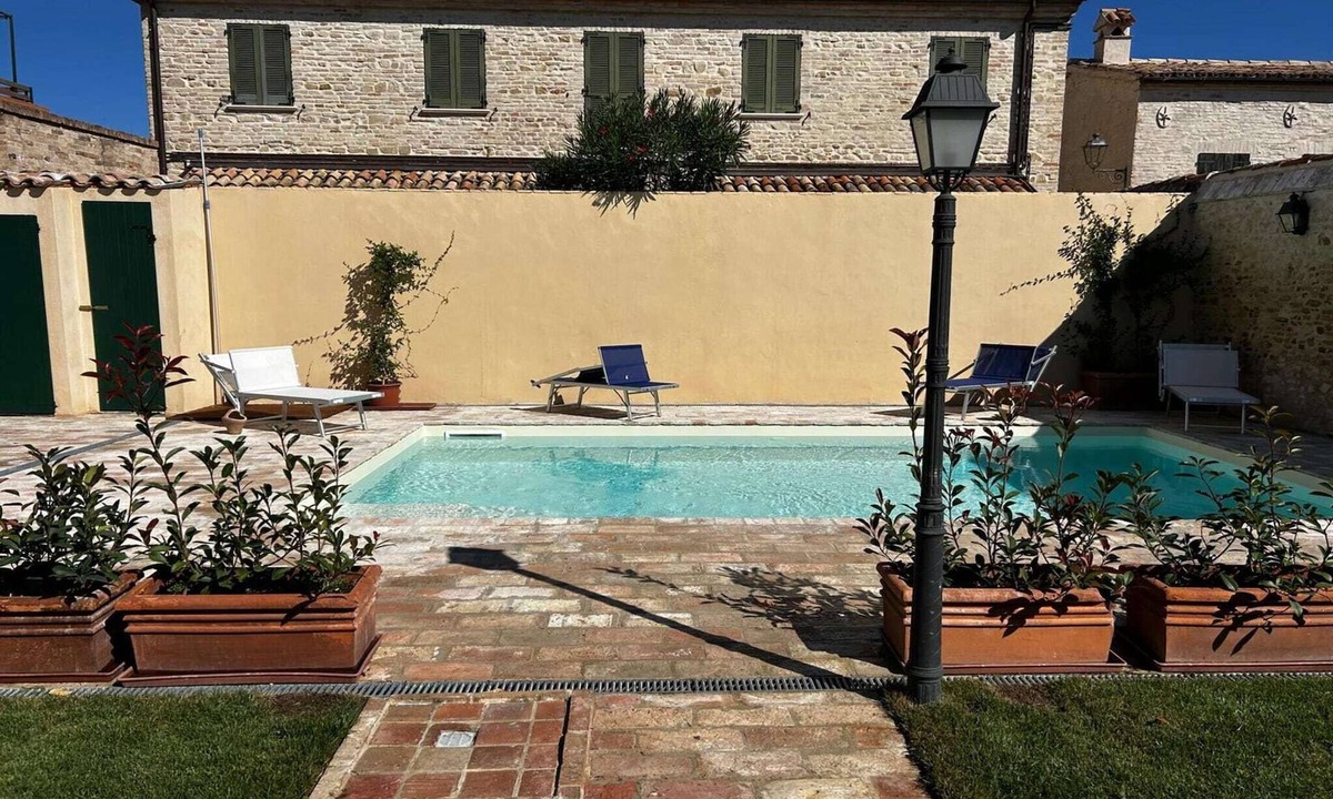 Pesaro Apartment | Apartment with pool in Pesaro